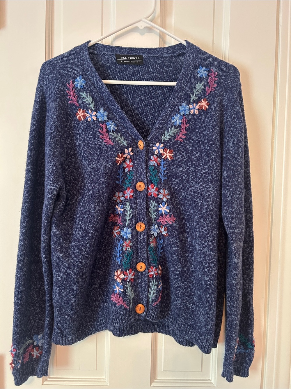 VTG AllPoints Navy Floral Embroidered V-Neck Button Cardigan